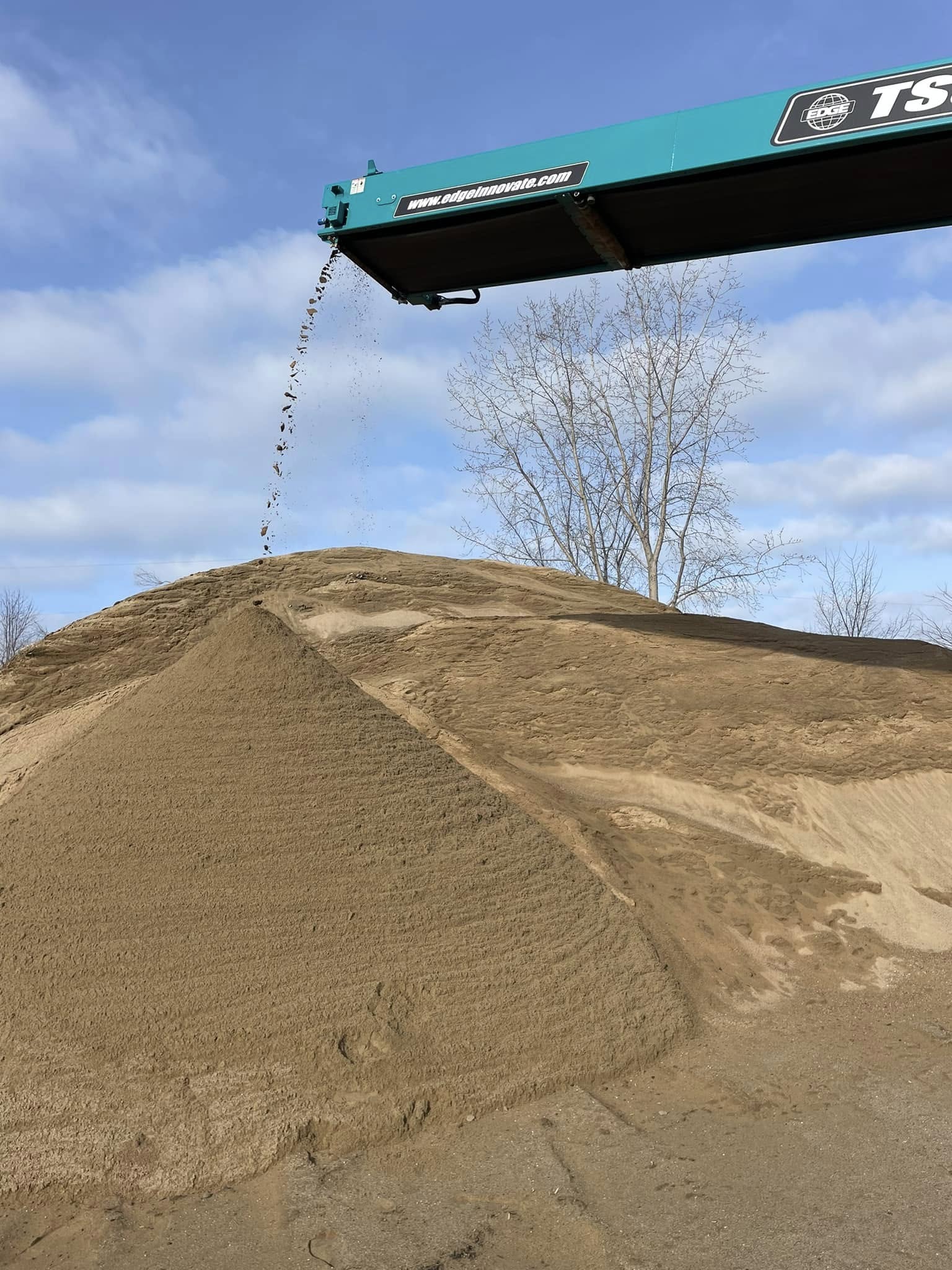 Quality Soil and Gravel